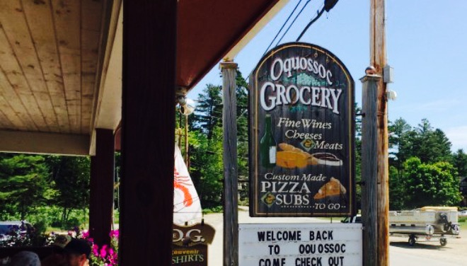 Oquossoc Grocery