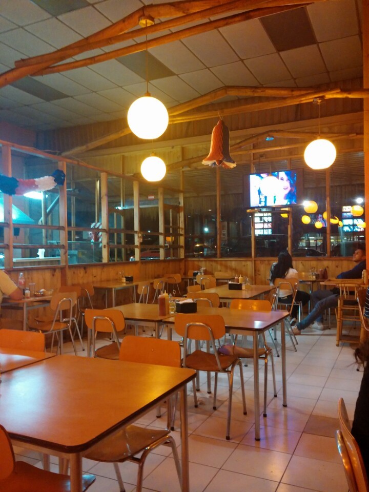 Pollo Andino餐厅图片