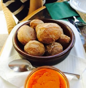 Bar Restaurant Avenida餐厅图片