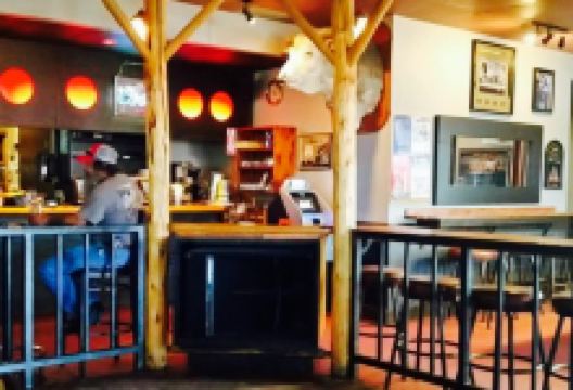 In Cahoots Bar & Grill美食图片