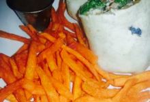 Landmark Americana Tap & Grill美食图片