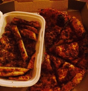 Canadian 2 For 1 Pizza餐厅图片