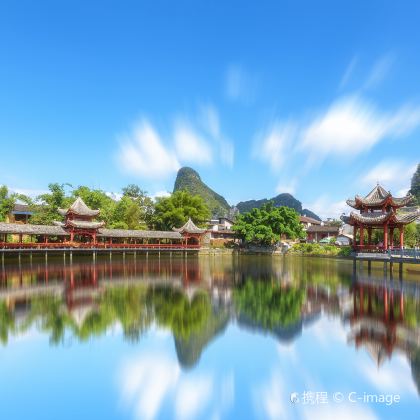 贺州温泉+黄姚古镇+姑婆山+玉石林风景区+十八水原生态景区+紫云洞景区4日3晚私家团