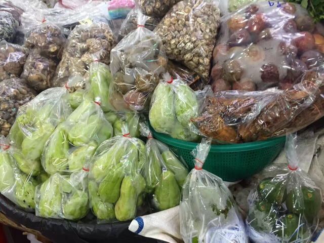 Warorot Market