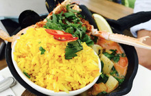 Three Restaurant Bar and Grill餐厅图片