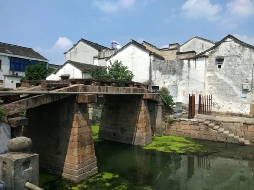 丝绸小镇荻港古村