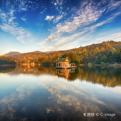 江西南昌+庐山风景名胜区+三清山风景区+婺源篁岭景区5日4晚拼小团