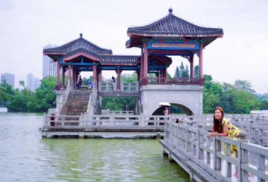 惠州西湖+惠州狮子城+千花洲生态景区一日游【西湖美景】【私家团丨小众玩法丨独立包车丨车型可选丨优选行程丨管家服务丨上门接送】