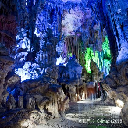 桂林+阳朔+漓江风景名胜区+如意峰索道景区+芦笛岩3日2晚私家团