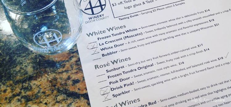 Parallel 44 Winery And Vineyard Travel Guidebook Must Visit