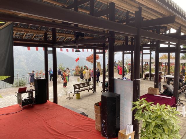 川西红枫岭旅行图片 1