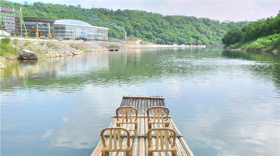 绿野蓝湾温泉度假景区