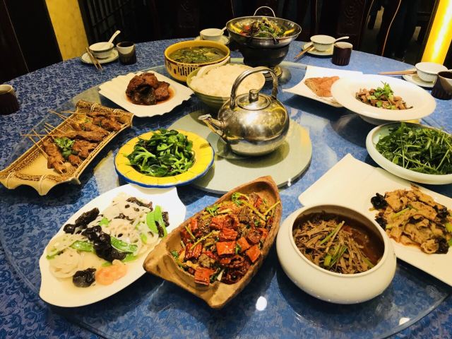 Bai Wei Zhai Su CaiGuan