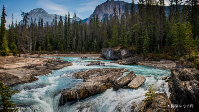 <5天>【冰雪班夫 冬季落基山脉】套餐B  · 卡进温出不走回头路+班夫1日自由活动+卡尔加里接机+露易丝湖+班夫国家公园+强斯顿峡谷+自选硫磺山缆车/班夫温泉/马拉雪橇（两人成团）