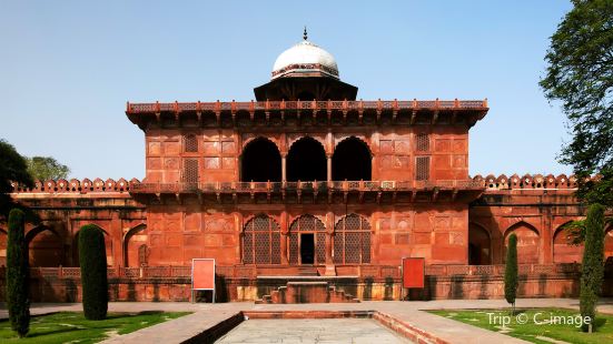 Taj Museum