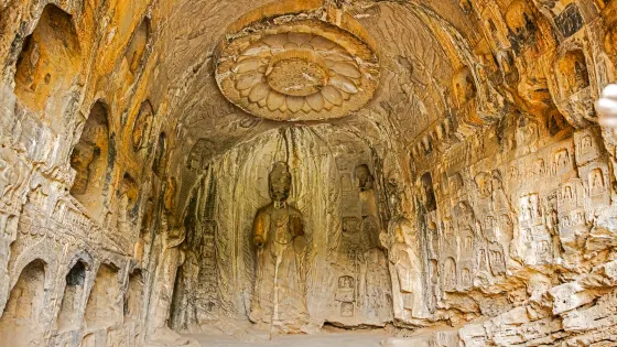 龍門西山石窟-蓮花洞