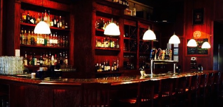 Henry's Pub餐厅图片