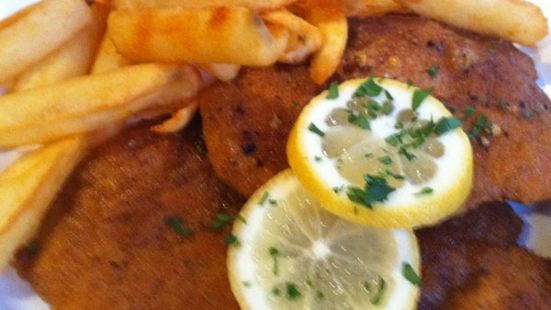 Hausener Dorfkrug Reviews Food Drinks In Hessen Frankfurt Trip Com