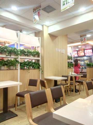 华莱士·全鸡汉堡(径河店)