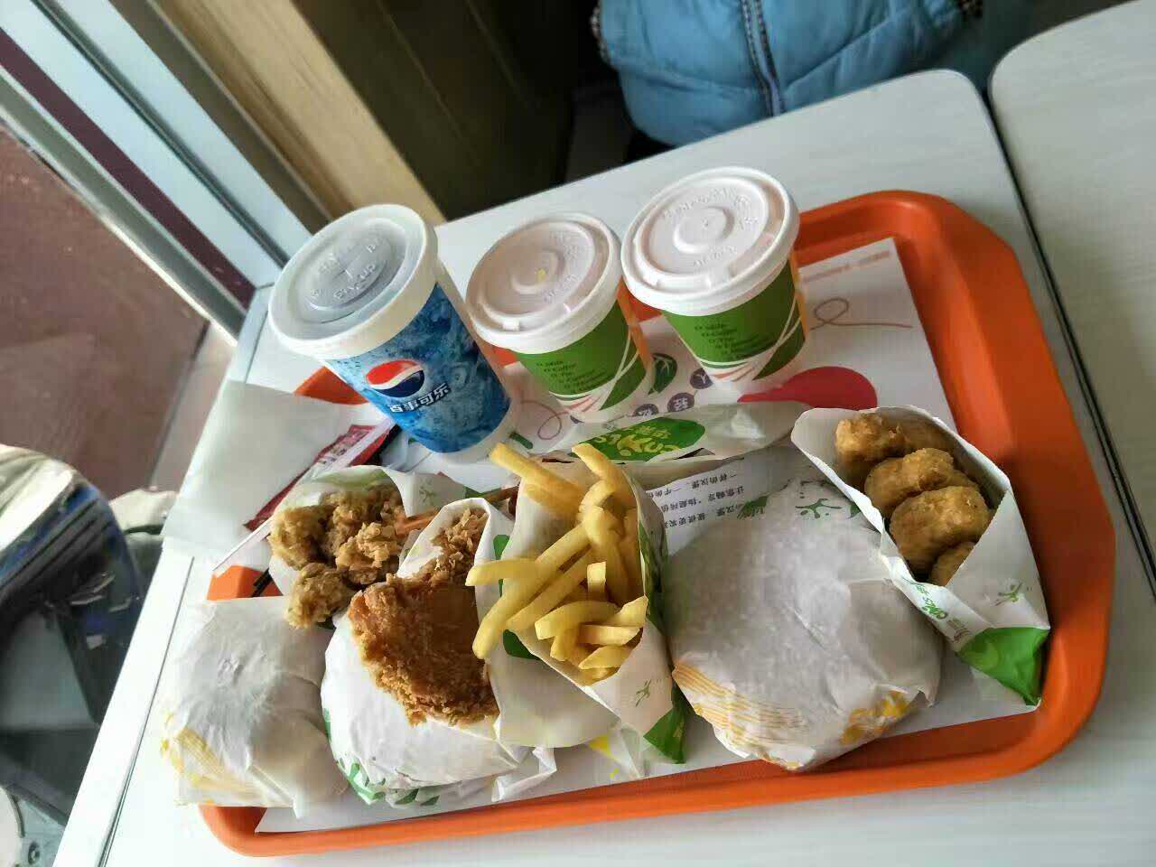 华莱士·全鸡汉堡(铜冶店)