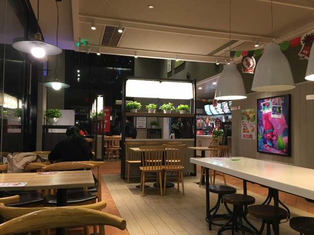 肯德基(顺碧汽车穿梭餐厅)