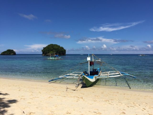 Ilig Iligan Beach