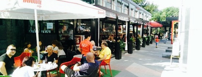Bar and diner Lux