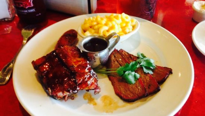 Lucille's Smokehouse Bar-B-Que餐厅图片