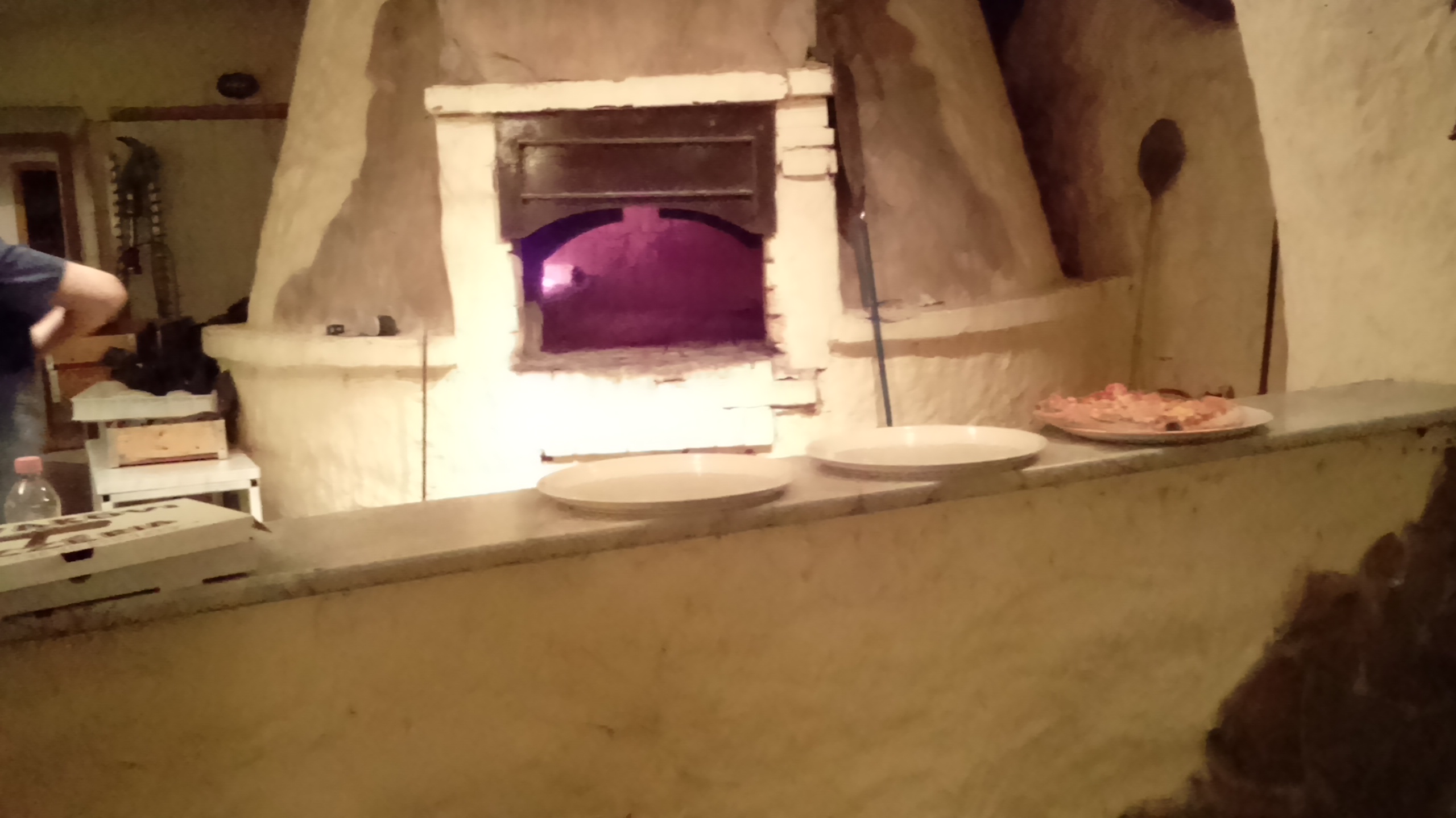 Lávakövi Pizzéria餐厅图片