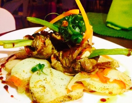 Kiwi Restaurant & Lounge