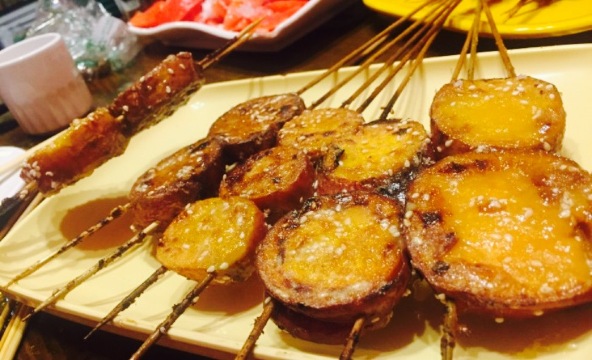 绿色烧烤餐厅图片