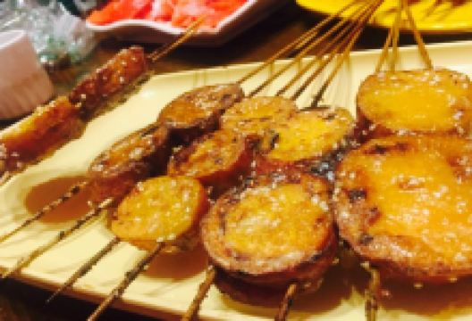 绿色烧烤美食图片