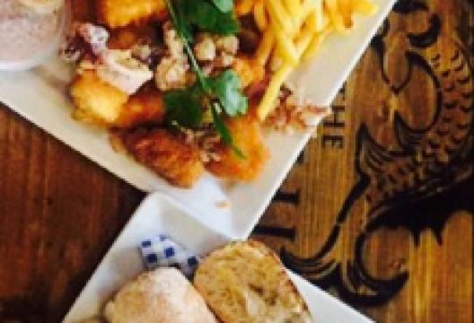 The Dolphin Inn美食图片