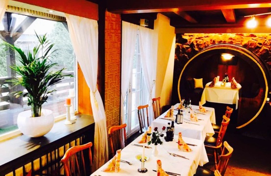 Syrtaki Restaurant
