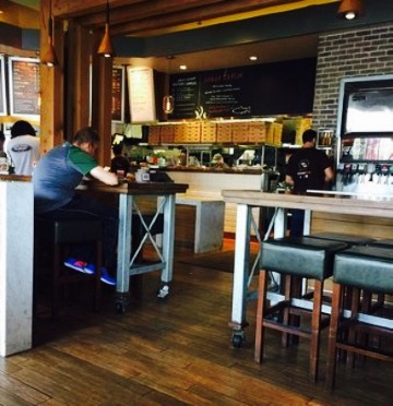 Sharky's Woodfired Mexican Grill餐厅图片