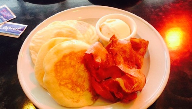 Embers Fireside Grill餐厅图片