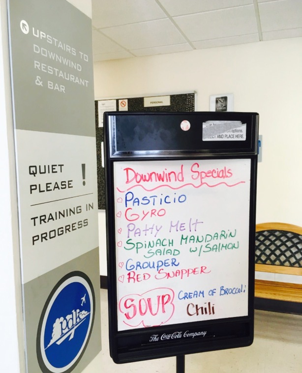 Downwind Restaurant & Lounge餐厅图片