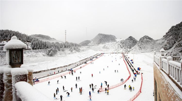 峨PG电子游戏- PG电子平台- PG电子官方网站眉山滑雪场