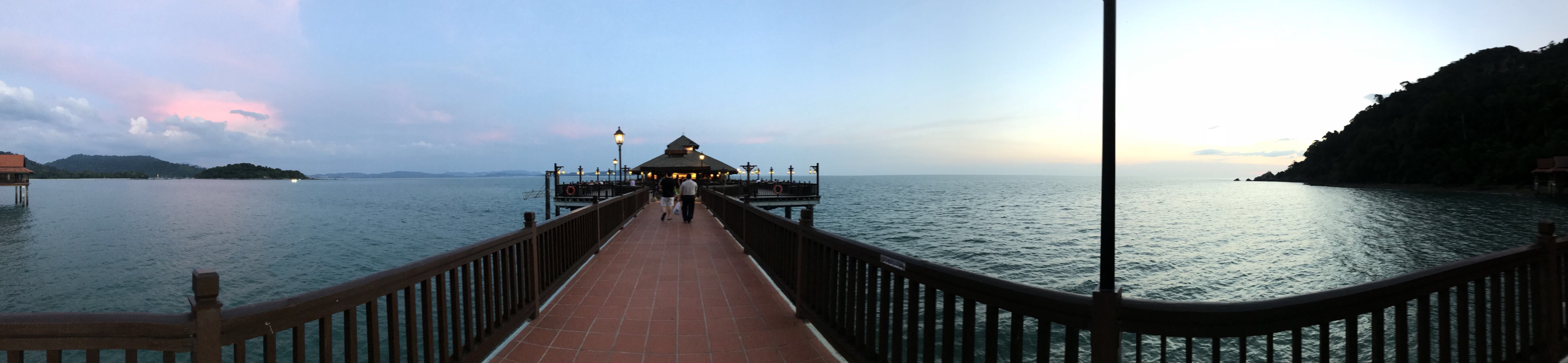 兰卡威美丽的海边餐厅