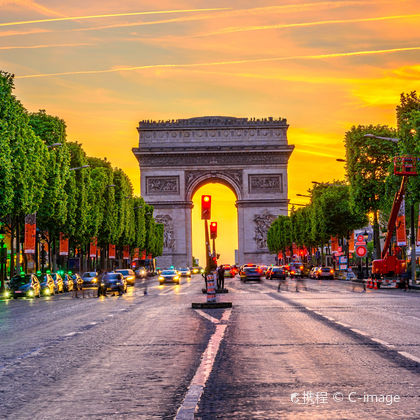 法国巴黎卢浮宫+凡尔赛宫+埃菲尔铁塔+凯旋门+巴黎圣母院二日游
