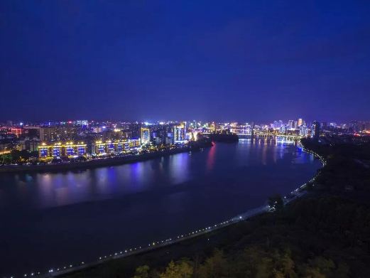 翠浪号游船