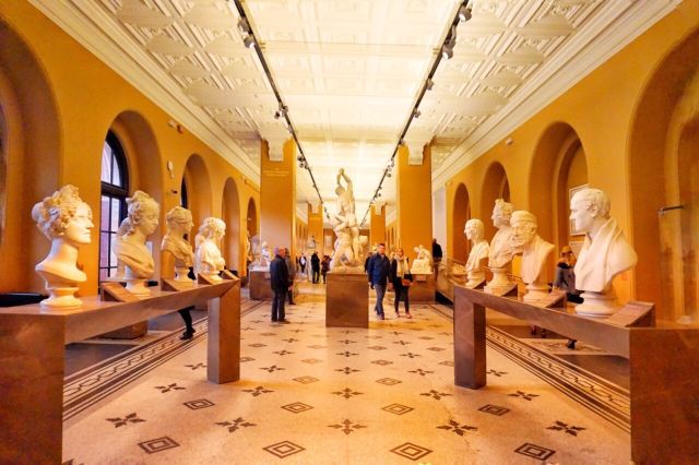 Victoria and Albert Museum