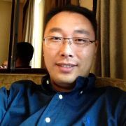 万绿丛中有点黄