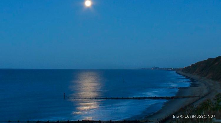 Moonlight Beach Tickets Deals Reviews Family Holidays