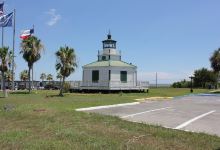 Lighthouse Beach Rd景点图片