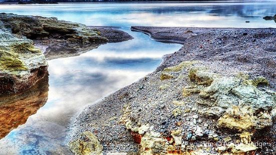 Sulphur Point