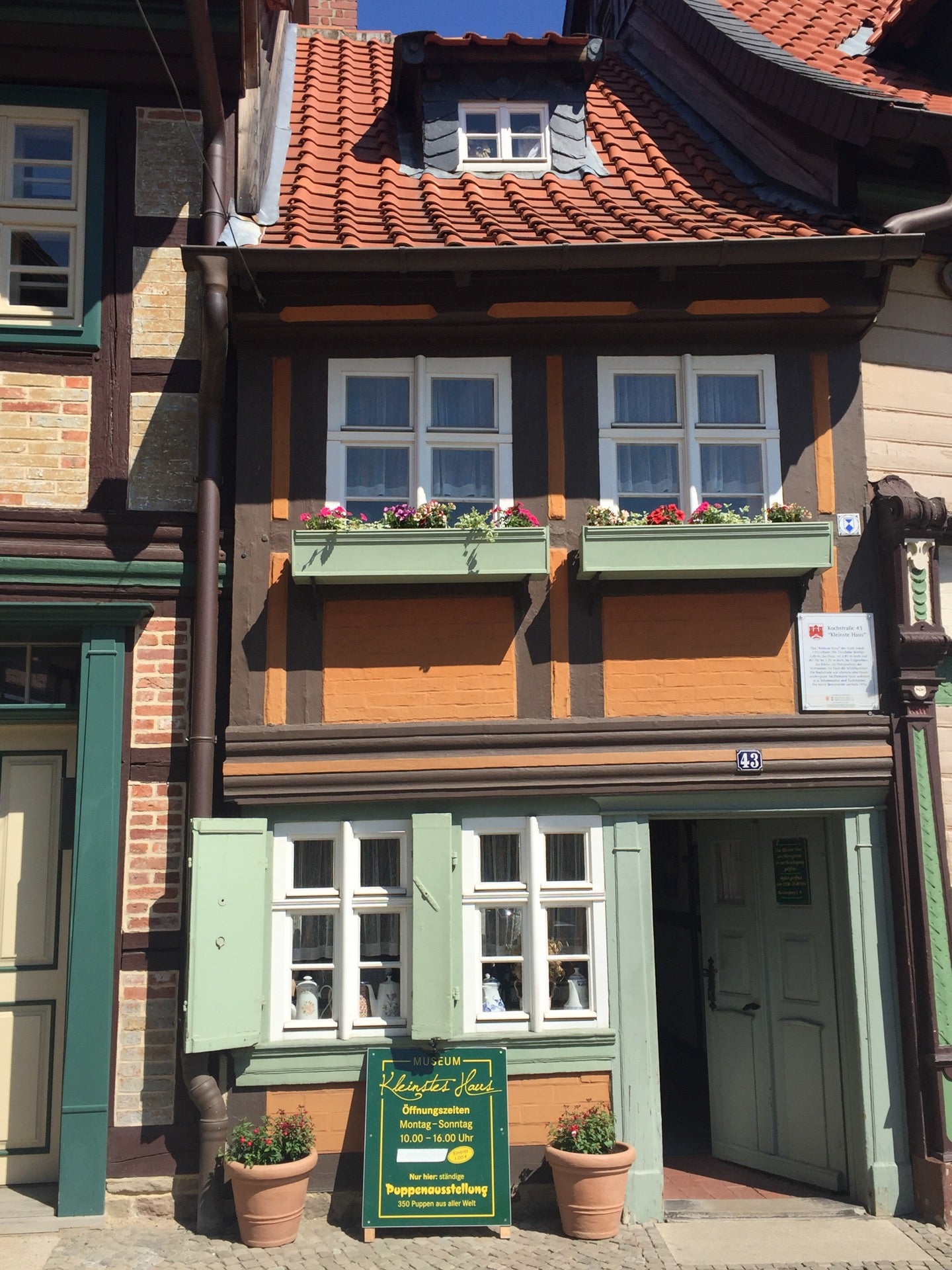 Kleinstes Haus Travel Guidebook Must Visit Attractions In