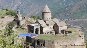 亚美尼亚游记图文-第708回：悬崖塔特夫修道院，倚山而立气势恢宏