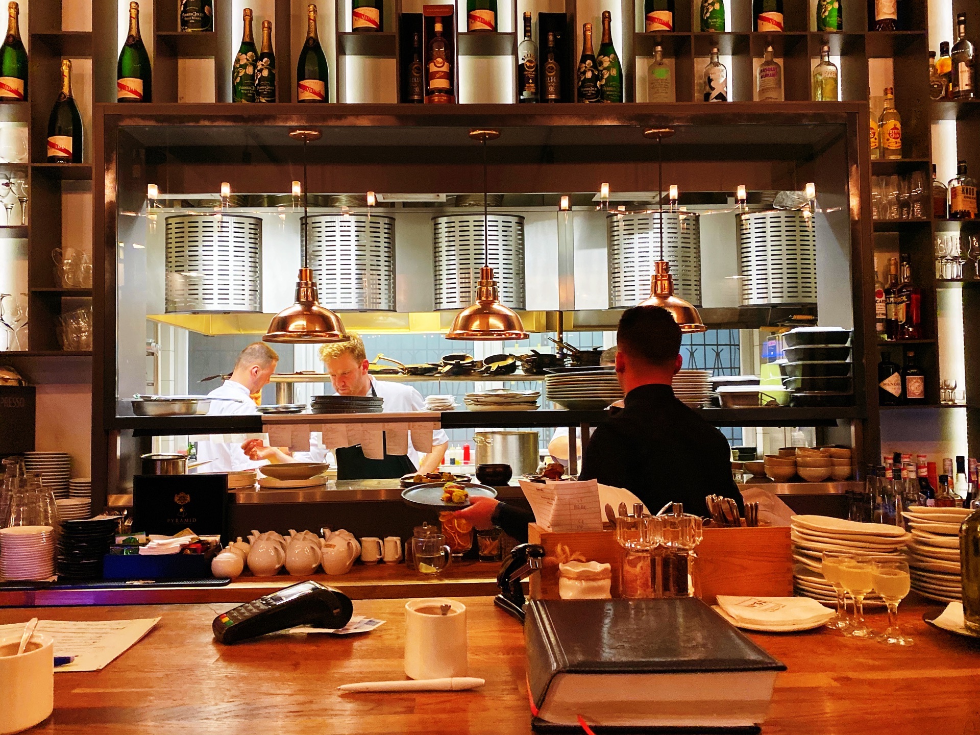 N31restaurant&bar by Robert Sowa