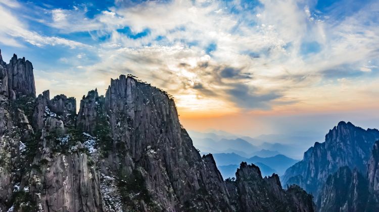 4-Day Huangshan Scenic Area + Hongcun Village